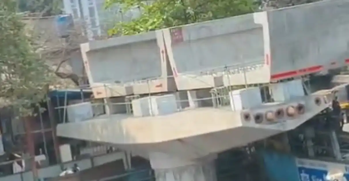U-girder launch for Mumbai Metro Line 2B over Halav Bridge in Kurla