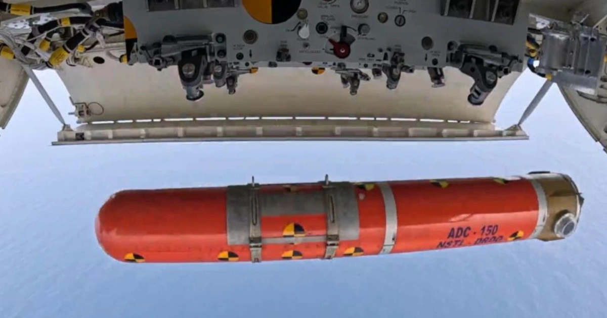 ADC-150 air droppable container being released from P-8I aircraft during in-flight trial