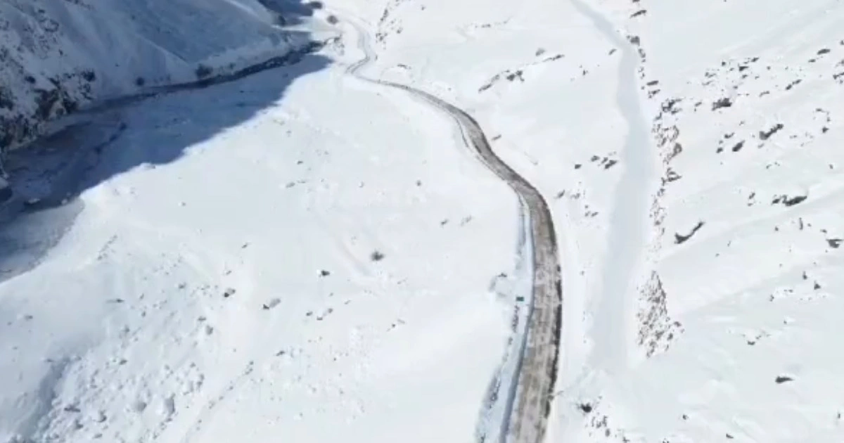 Snow-covered Zojila Pass road connecting Ladakh and the Kashmir Valley
