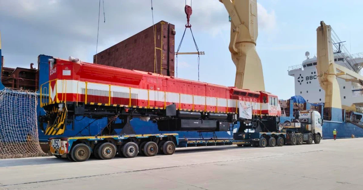 Indian Railways BLW-built locomotive being loaded for export to Mozambique at port