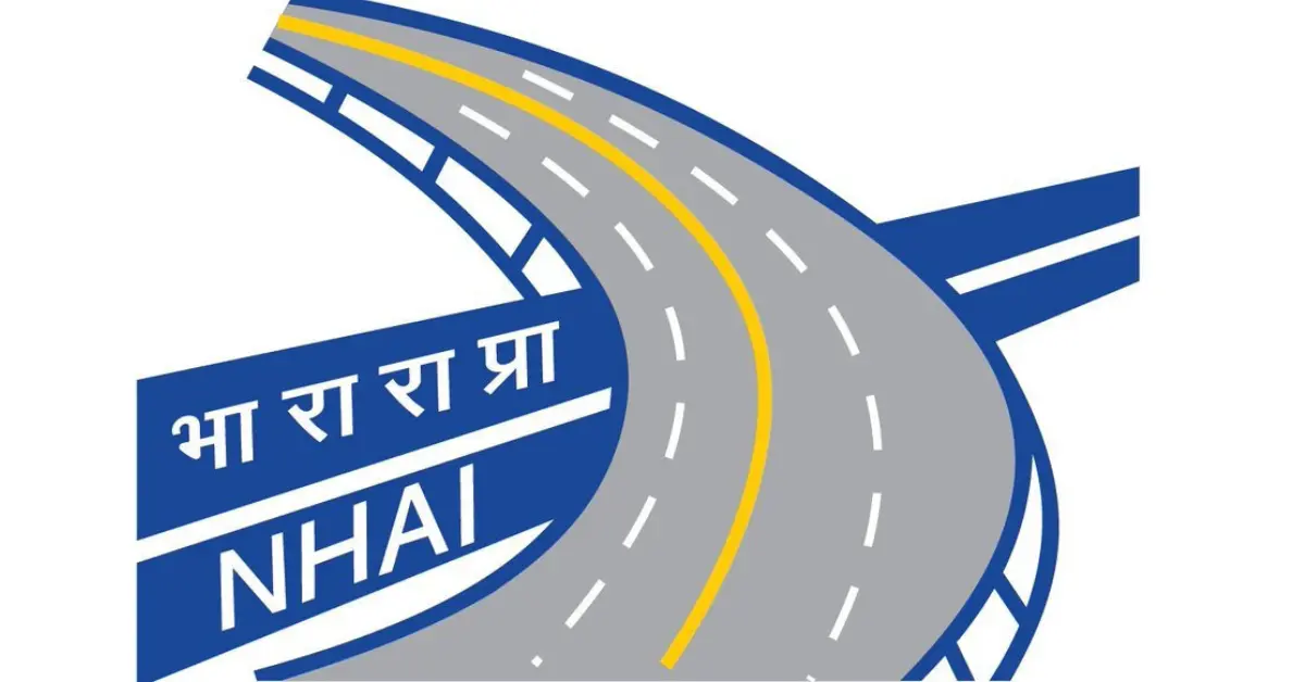 NH-32 carriageway settlement in Tamil Nadu showing damaged highway section