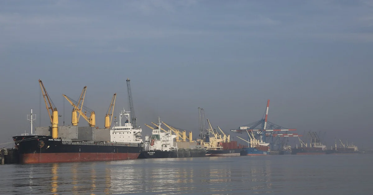 Sagarmala Programme port infrastructure cargo ships and terminals
