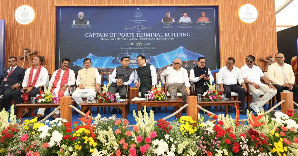 Union Minister Sarbananda Sonowal and Goa leaders during the inauguration of the Captain of Ports Terminal Building in Panaji