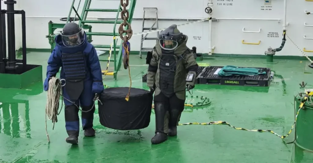 Missile warhead found inside fuel tank of crude oil tanker safely removed by Indian Navy 3 Indian Navy explosive ordnance disposal team during missile warhead removal operation aboard MT Olympic Life