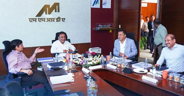 Maharashtra Chief Secretary Rajesh Aggarwal reviews MMRDA metro and infrastructure projects at headquarters