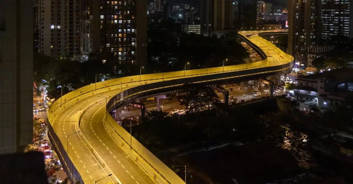 Mrinaltai Gore Flyover extension improving east-west movement in Goregaon Mumbai