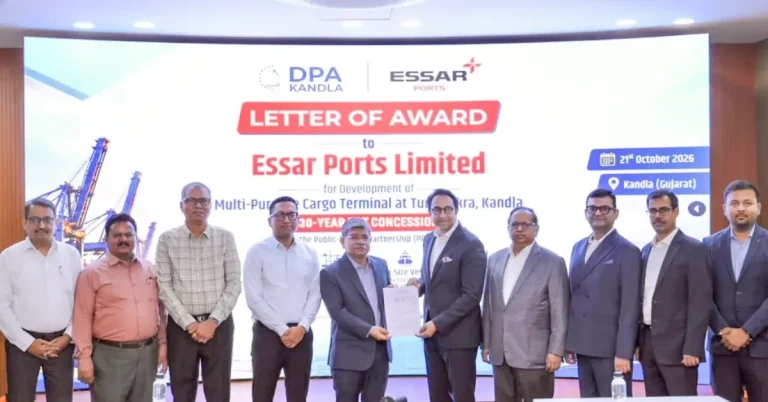 Deendayal Port Authority and Essar Ports officials at the Letter of Award ceremony for the ₹2,276 crore cargo terminal project at Tuna Tekra, Kandla.